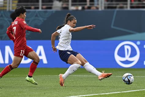 sophia smith wows in her women s world cup debut after olympic disappointment kunc