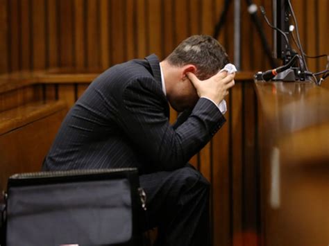 Reeva Steenkamp Murder Why Oscar Pistorius Covered His Ears During Trial