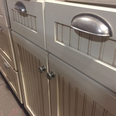 There are more than 1500 colors to choose from in 7 door profiles. Knobs, the Jewels of Kitchen Cabinet sets! Come see the ...