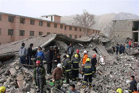 The earthquake killed approximately 563, injured many, and caused considerable damage on the island of bali. In Qinghai Province in China, earthquake kills hundreds and levels buildings - CSMonitor.com