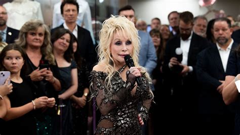 Dolly Parton Releases Bonus Birthday Edition Of Rockstar Album