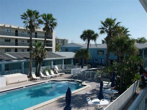 Nautical Watch Beach Resort Prices And Hotel Reviews Belleair Beach