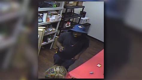 etx police looking for suspect who held verizon employee at gunpoint tied her up cbs19 tv