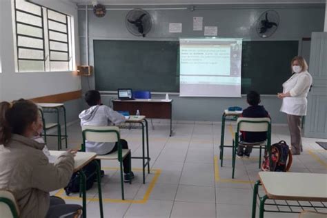 Todos Os Colégios Estaduais Do Paraná Devem Retomar Ensino Presencial