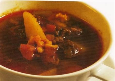 Existing since the beginning, or being the earliest form of something: Original Ungarische Gulaschsuppe - Rezept - kochbar.de