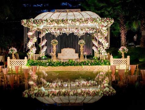 Pin By The Weaver S Garden On The Wedding Tale Outdoor Indian Wedding