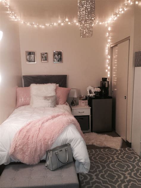 Arranging a small bedroom has an impact on the look and feel of the room, regardless of what furniture you have to begin with. Sonoma State Dorm Rooms. Beaujolais Village. Sophomore ...