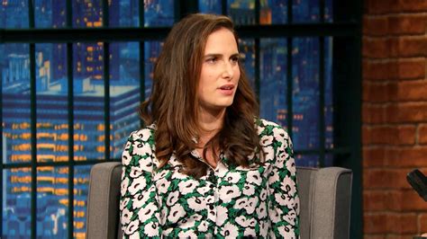 watch late night with seth meyers interview jessi klein used to work in a video store with an