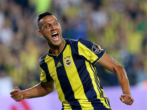 Yüksek tempodan çıkan oyuncular için de dinlenme fırsatı oldu. Josef de Souza tamam! Sıra kulübünde - Sayfa 1 ...