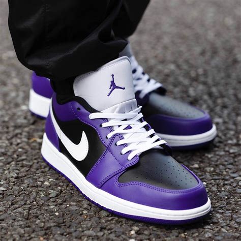 Buy and sell air jordan 1 low shoes at the best price on stockx, the live marketplace for 100% real air jordan sneakers and other popular new releases. NIKE AIR JORDAN 1 LOW "COURT PURPLE/BLACK" 5月1日(金)発売 ...