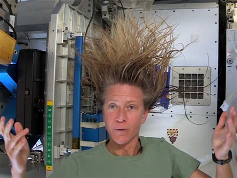 ISS Astronaut Karen Nyberg On How To Wash Your Hair Business Insider