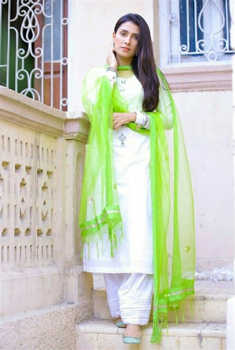 Pin By Syed Aman Ali On Ayeza Khan Girls Dresses Ayeza Khan Wedding