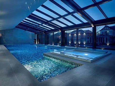 Luxury Residential Swimming Pools
