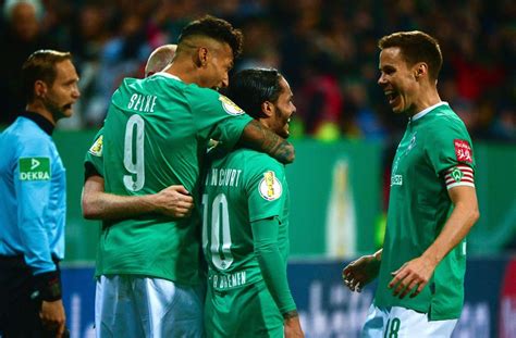 Die bilanz ist dabei ausgeglichen. Viertelfinale des DFB-Pokals: Werder erreicht mit Schalke ...