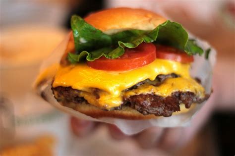 San Antonio Shakes Up Its Burger Game As Shake Shack Opens