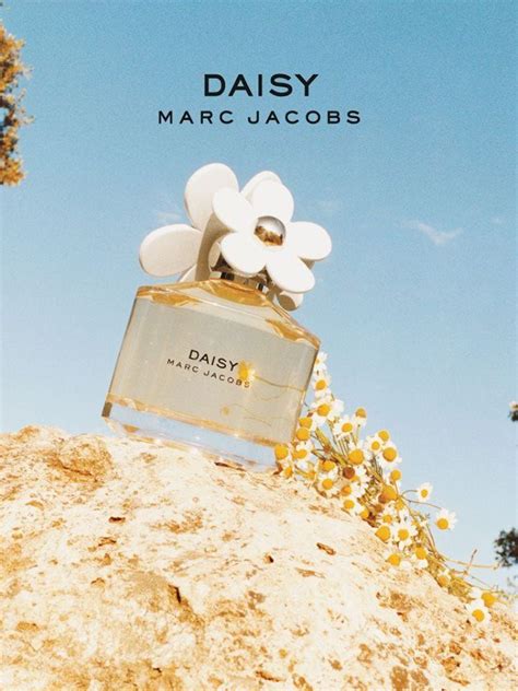 Daisy Perfume Advertisement By Marc Jacob Innocent And Refreshing Like