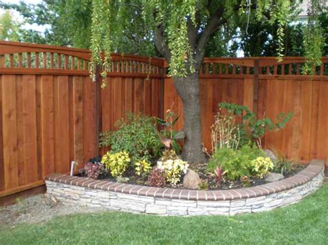 There's something in here for spaces of all sizes. unique fencing: FENCE GATE REDWOOD