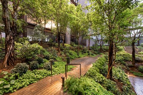 Raymond Jungles Reshapes The Garden At The Ford Foundation Overhaul