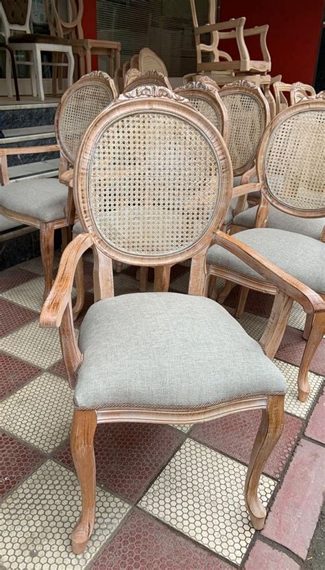 Kahverengi Hazeranli oymalı antik ceviz sandalye Modelleri ve Fiyatı