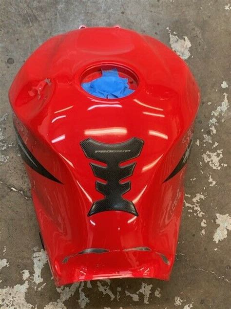 The site owner hides the web page description. 2004 Suzuki GSXR 750 Red Gas Tank Fuel Cell Petrol ...