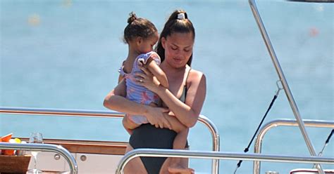Chrissy Teigen And Daughter Luna Spotted On Yacht In Italy Photos