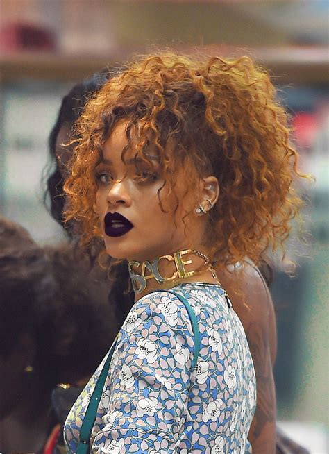 Hellyeahrihannafenty Photo Rihanna Hairstyles Rihanna Curly Hair