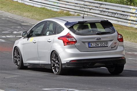 2016 Ford Focus Rs Spied Almost Undisguised