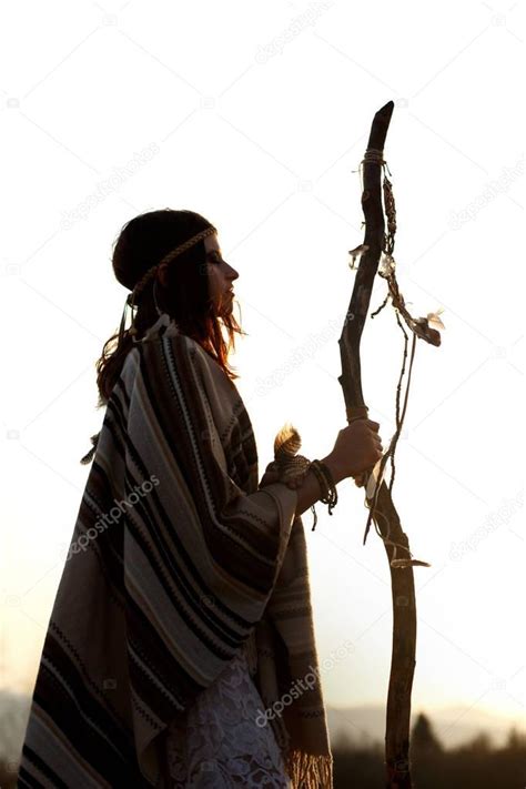 Native Indian American Woman — Stock Photo © Sonyachny 139818942