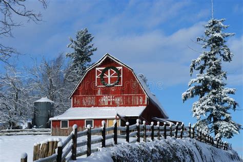 Old Red Barn Winter Landscape Stock Image Image Of Winter Landscape