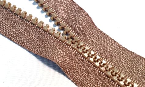 Molded Zipper Chain #5 - Beige - Royal Upholstery