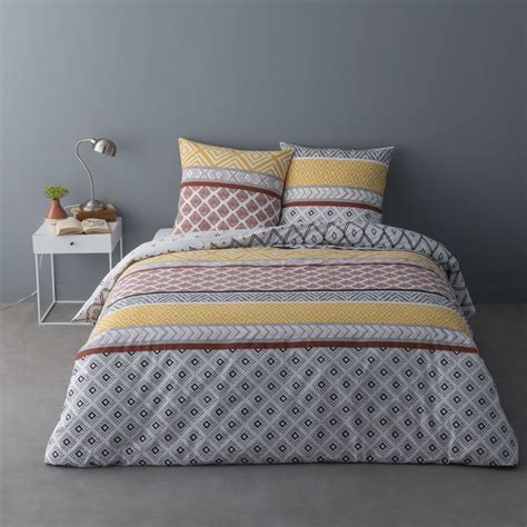 Moreover it chosanogo yarns composed of fibers without conventional materials for other torsion. Parure de couette 220x240 100% Percale de Coton 75 fils ...