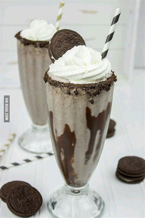 I like to whip the cream on high speed and get a nice, stiff whipped cream. Oreo shake topped with whipped cream - 9GAG