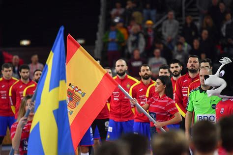 Gelbe karte (schweden) lustig schweden. Handball-EM 2018: Spanien gewinnt Finale gegen Schweden ...