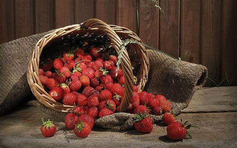 Fruits Food Strawberry Hd Wallpaper Peakpx