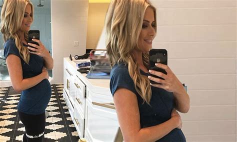 Christina Anstead Celebrates Being 21 Weeks Pregnant With A Mirror