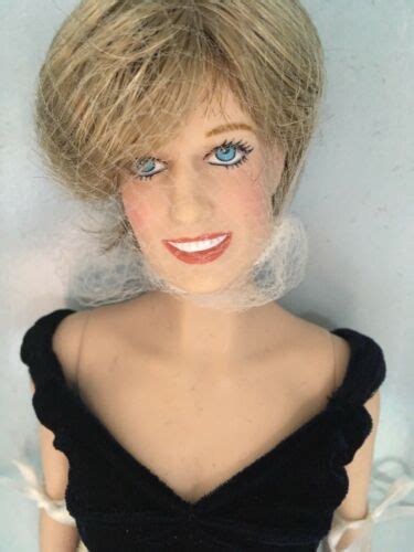 Franklin Mint Princess Diana 16 Vinyl Doll In Velvet Gown Ensemble