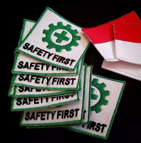 Jual Set K3 Safety First Dan Bendera Merah Putih Logo Safety First