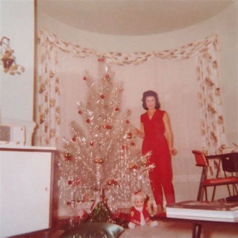 35 vintage snaps of people dressing up for christmas in the 1960s oldtimeus oldtimeus cafex