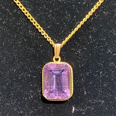 Vintage 9ct Amethyst Pendant and Chain - Jewellery & Gold - Hemswell Antique Centres