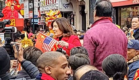 Kathy Hochul Caught On Camera Waving Chinese Flag Marching Next To Ccp Official National Review