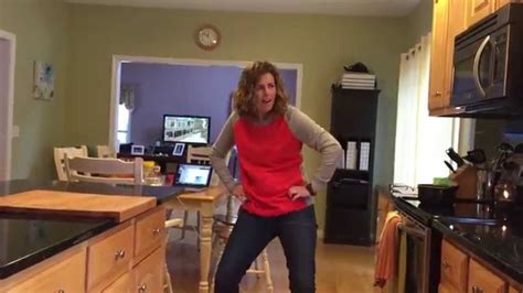 Mom Dancing In The Kitchen Youtube