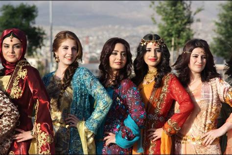 Pin By ♫ Mina ♥ On Kurdish Women ღ Traditional Outfits Groovy Fashion Pritty Girls