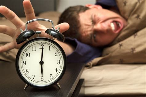 How To Wake Up Without An Alarm Clock The Sleep Matters Club
