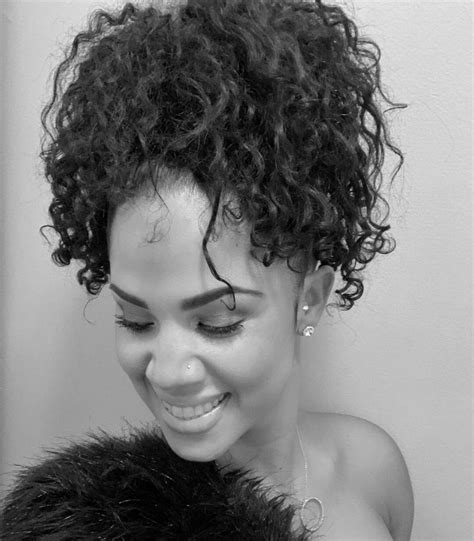 20 Neat And Clean Naturally Curly Hairstyles For Women Hottest Haircuts