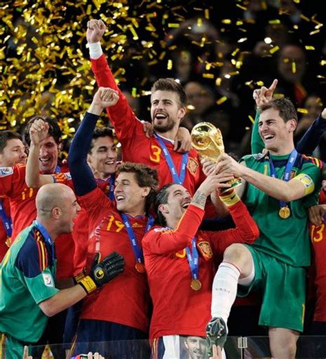 Spain Beats Netherlands 1 0 To Win World Cup