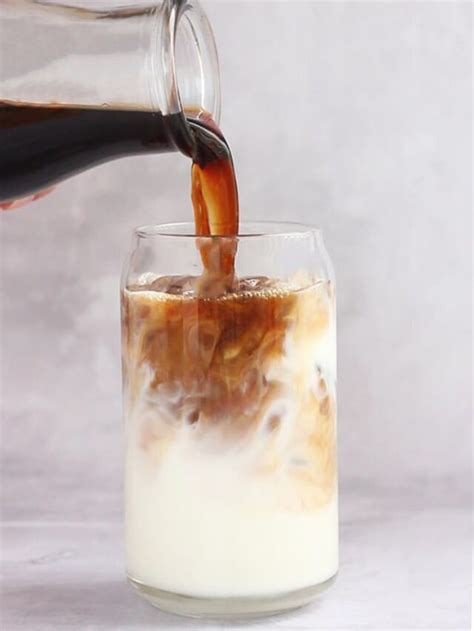 Iced Vanilla Latte Recipe One Sweet Appetite