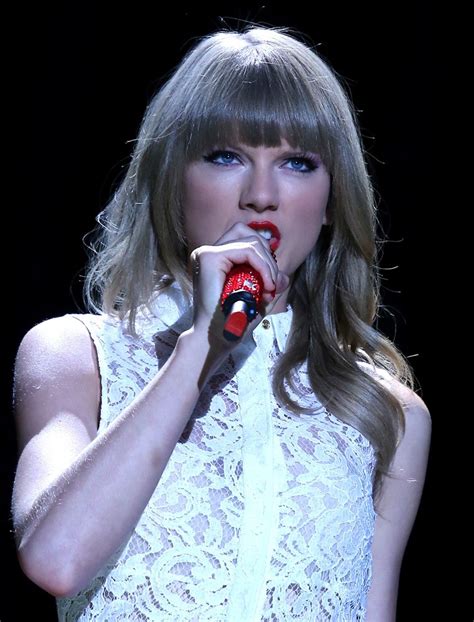 Taylor Swift Picture 643 The 2013 Cma Music Festival Day 1