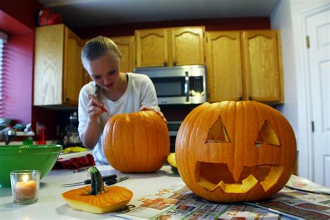 Pumpkin Carving For Dummies How To Make Your First Jack O’lantern The Daily Utah Chronicle