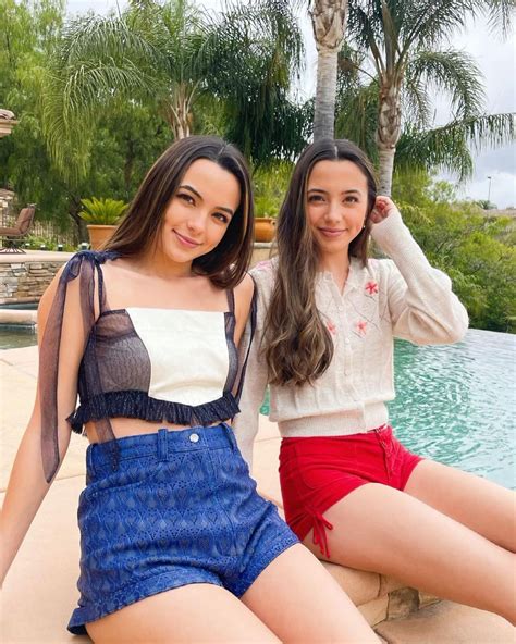 Merrell Twins In 2022 Merrell Twins Famous Twins Merell Twins