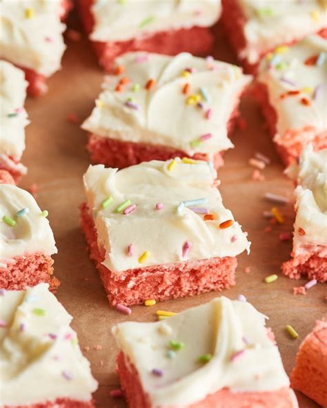 We would like to show you a description here but the site won't allow us. How to Turn a Box of Strawberry Cake Mix into Gooey, Chewy Brownies | Recipe in 2020 ...